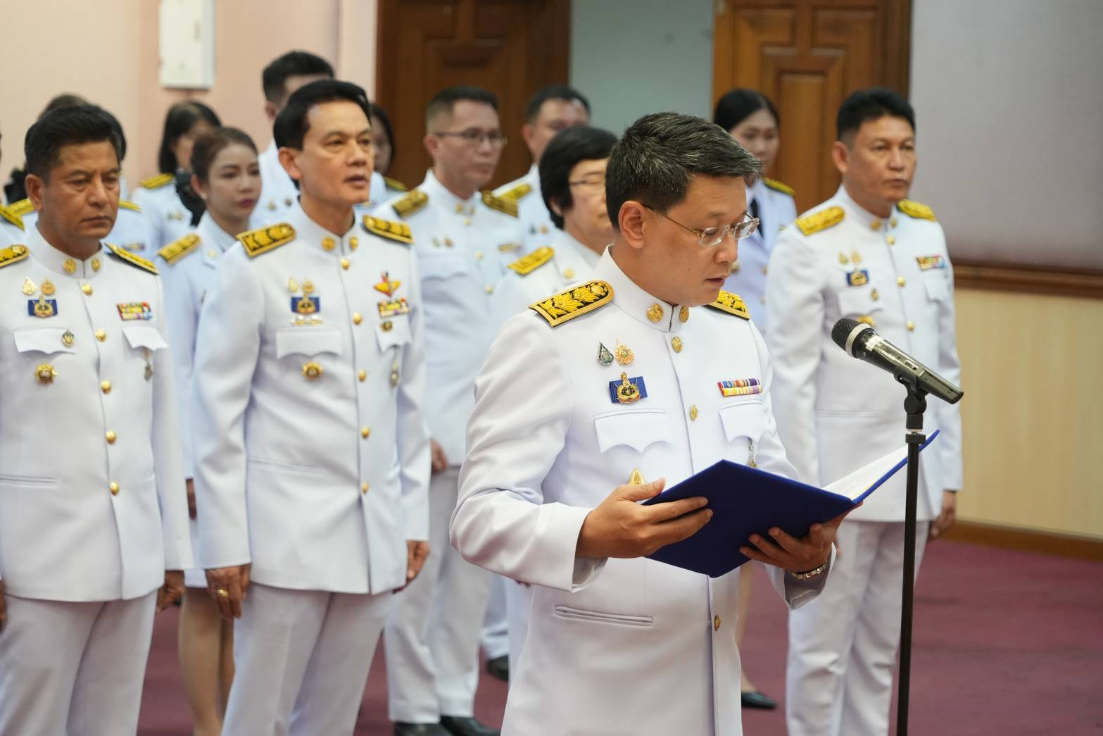 อธิบดี พช. มอบเหรียญที่ระลึกพระราชทานฯ เนื่องในวันข้าราชการพลเรือน และวันคล้ายวันสถาปนากระทรวงมหาดไทย ครบรอบ 133 ปี