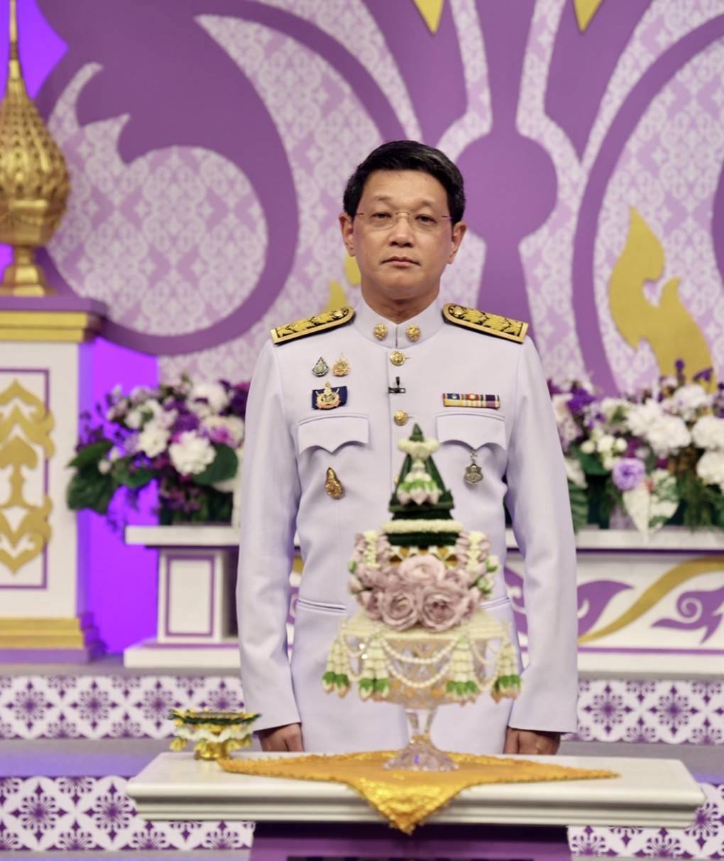 อธิบดี พช. นำคณะผู้บริหารบันทึกเทปโทรทัศน์น้อมถวายพระพรชัยมงคลสมเด็จพระนางเจ้าฯ พระบรมราชินี เนื่องในโอกาสวันเฉลิมพระชนมพรรษา 3 มิถุนายน 2568